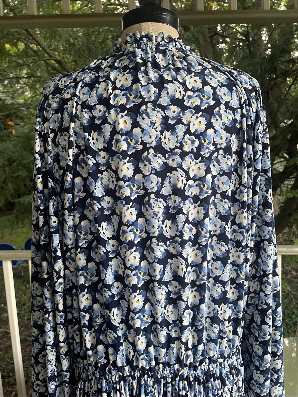 Women's Navy Blue Floral Long-Sleeve Midi Dress - Picture 6 of 9